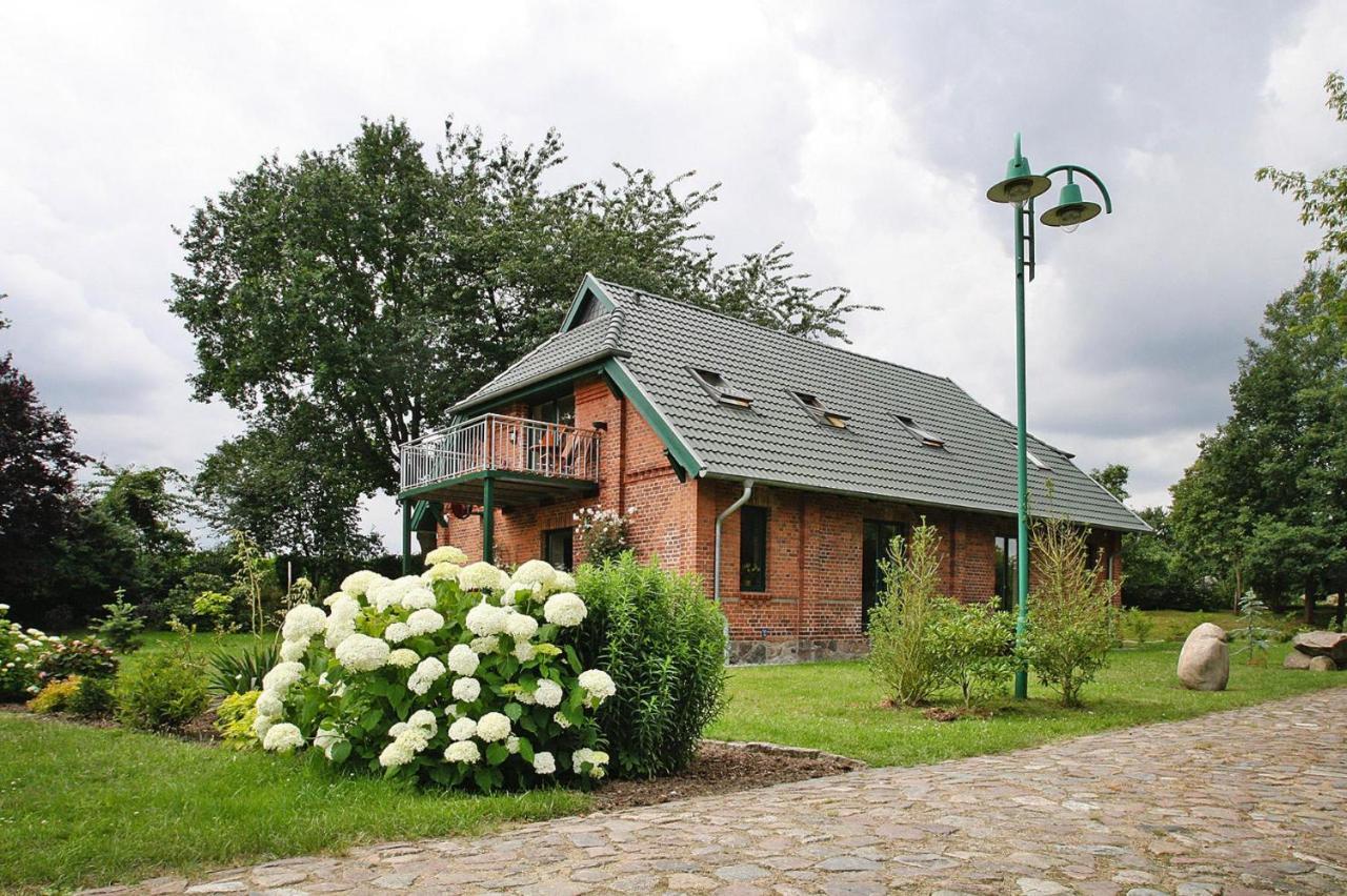 Ferienhaus Seeadler Am Duemmer See In Duemmer Dummer Exteriér fotografie